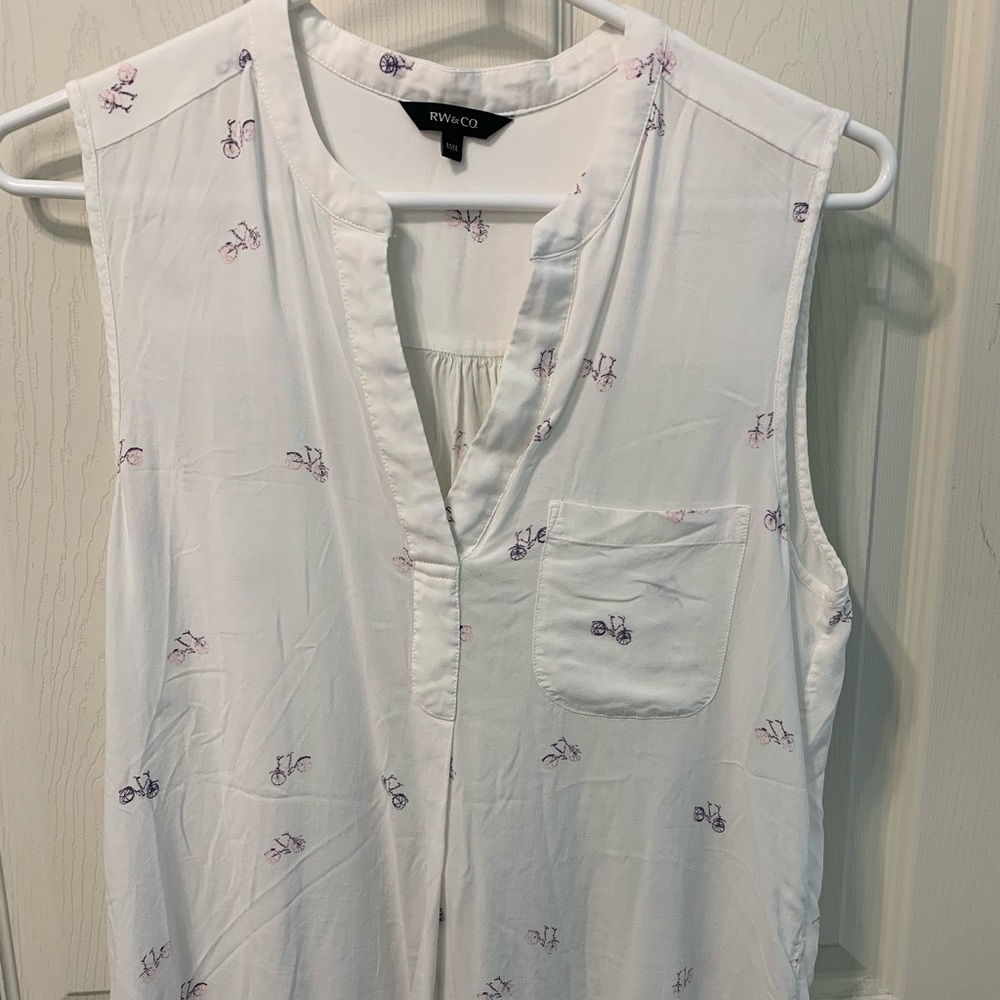 RW&Co sleeveless blouse